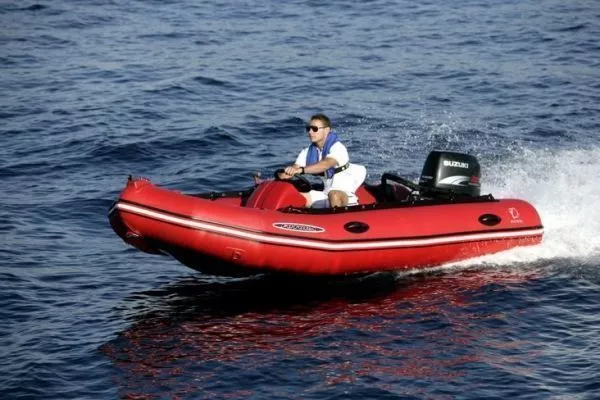 Pesca en Zodiac